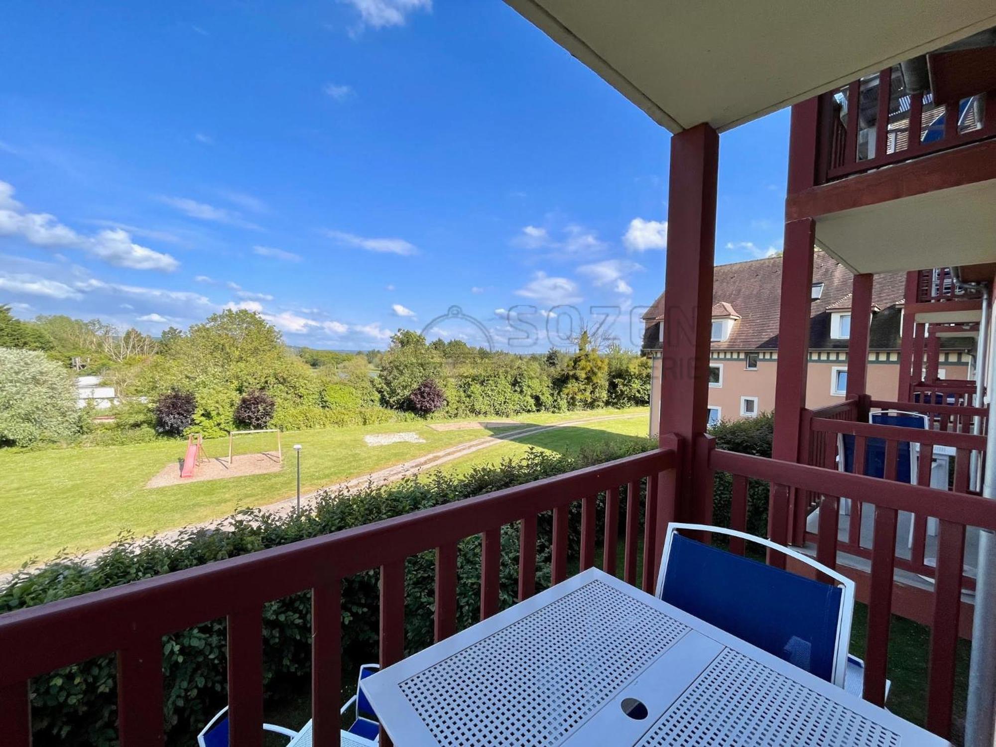 B08 1er Etage La Ferme De Deauville 1 Ch Sozen C * Saint-Arnoult (Calvados)